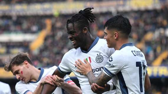 L'Inter fa 5 gol al Verona, tutti nel primo tempo. La classifica in attesa di Milan-Juventus