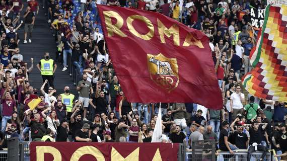 Cori "insultanti" e lancio di petardi, il Giudice Sportivo multa la Roma