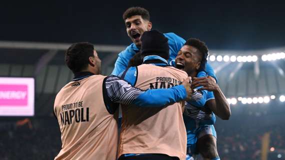 Serie A, il Napoli non sbaglia contro l'Udinese: azzurri a -2 dalla vetta