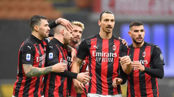 Milan, applauso dei compagni di squadra a Ibrahimovic negli spogliatoi