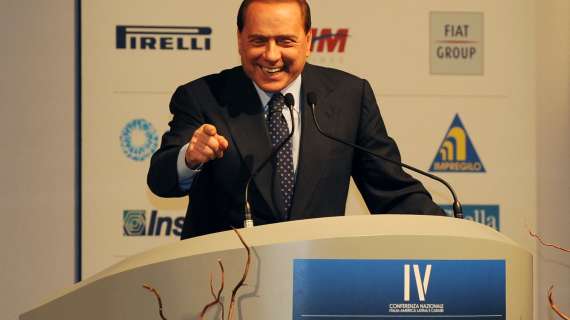 Berlusconi atteso per le 13:30 a Milanello