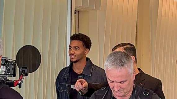 Odogu firma per 4 anni più 1: indosserà la 27. La nota ufficiale del Milan