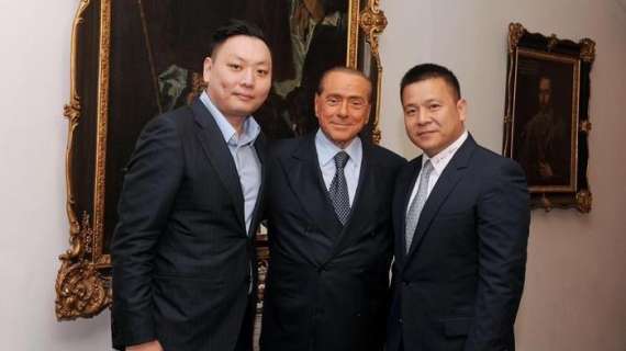 Berlusconi critica Gazidis, ma ha già dimenticato di aver venduto a un cinese misterioso?
