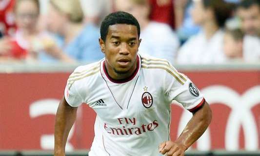 Emanuelson a MC: "Il mio ruolo è il terzino, bella la rivalità con Constant"