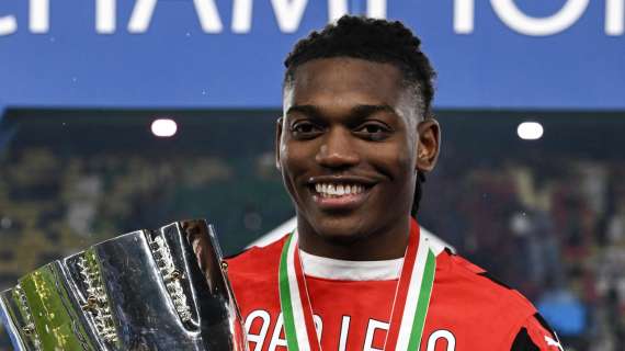 Leao innamorato di Conceição: “Ringrazio il mister: ha portato la mentalità di vincere”