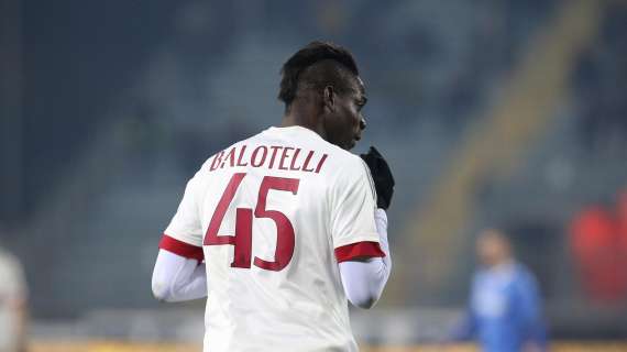 L'agente di Balotelli: "Aspettiamo il Genoa, Mario è pronto"