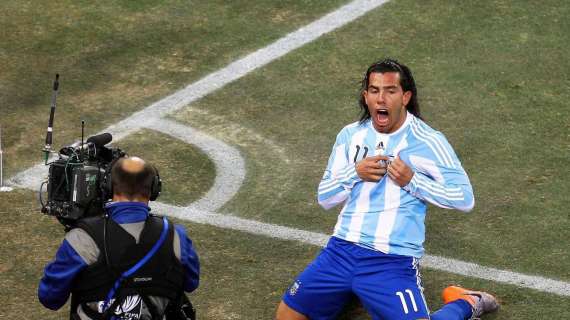 La promessa di Tevez: "Io rifiuterò l'Inter"