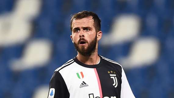 Niente Italia per Pjanic: l'ex Juve e Roma va al CSKA Mosca