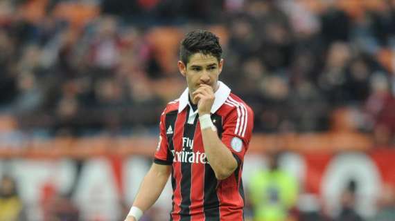 Milan, per l'attacco resta sullo sfondo anche il ritorno di Pato ma c'è una clausola da 25 milioni