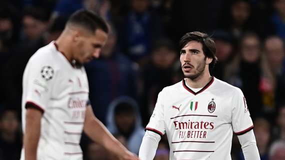 Tuttosport - Poche accelerate di Leao non bastano: il Milan fa un passo indietro in Champions