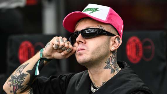 Il rapper Lazza: "Non vado più allo stadio, sono stufo di piangere"