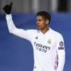 Varane sul calcio di oggi: “La macchina ad una certa potrebbe esplodere se fa troppo fuori giri”