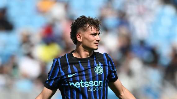 Sky - Cagliari in vantaggio per Esposito, si può chiudere già martedì