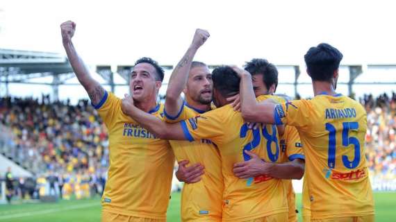Serie B, la classifica: Frosinone capolista, stasera in campo Palermo e Bari