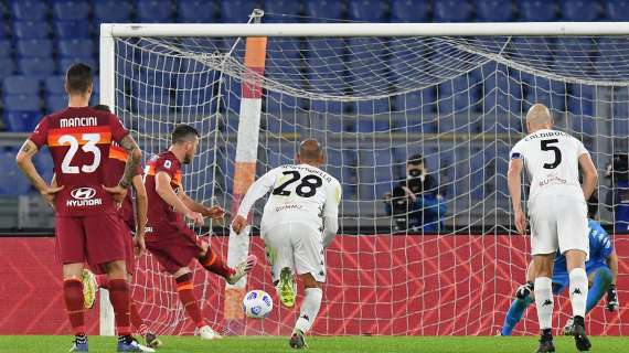 Serie A: il Benevento tiene fino al 69', poi dilaga la Roma