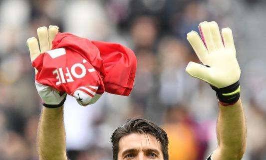 Buffon: "Mio padre mi suggerì di giocare in porta, dopo un anno iniziai al Parma"