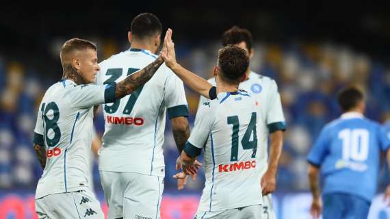 Serie A: il Napoli cala il set, Milan vittorioso a Crotone