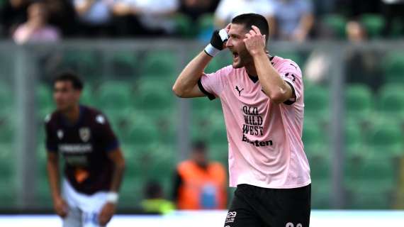 Palermo - Sampdoria: colpo di testa di Henry al 31'. Silvestri blocca sicuro.