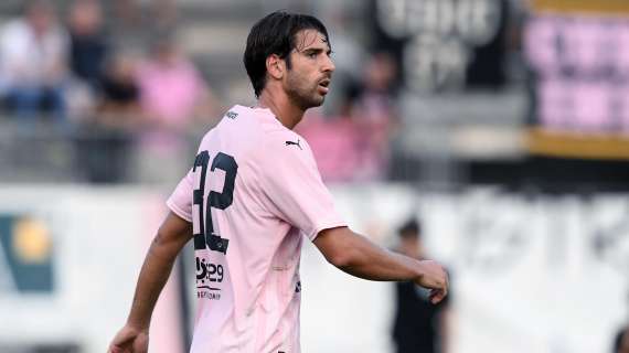 Palermo - Sampdoria, al 13' Ceccaroni vicino al goal. L'arbitro fischia fallo in attacco