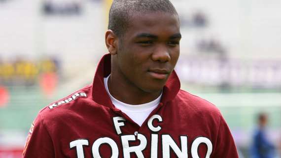 Valencia segue Ogbonna