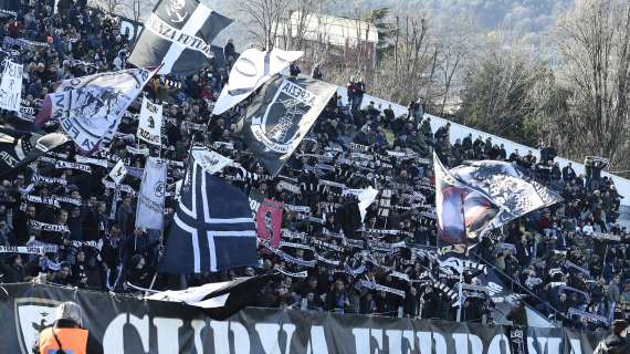 Spezia Sassuolo biglietti in curva Ferrovia già esauriti, il Picco sarà sold out