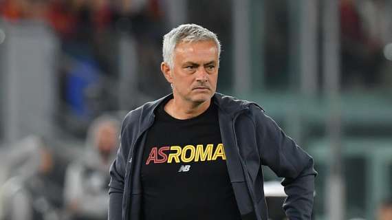 Roma, Mourinho: "Dobbiamo affrontare due finali. Venerdì dobbiamo giocare in modo serio"