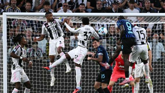 Serie A - Il derby d'Italia va alla Juve in una gara incredibile