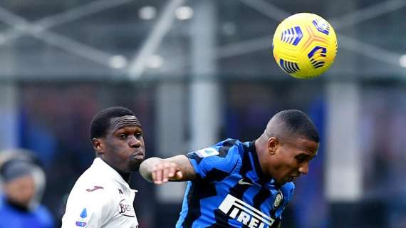 La Stampa: "Corsa, recuperi e dribbling: Singo, una sinfonia sulla fascia"