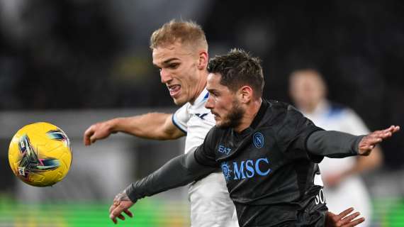 Serie A: Lazio e Napoli in parità all'intervallo. Raspadori risponde a Isaksen