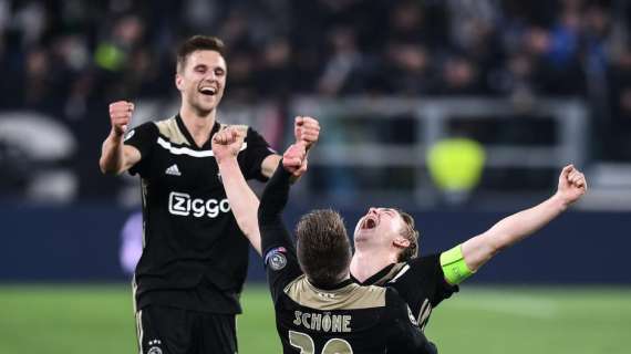 L'Ajax saluta Torino dai social e sulla Mole compare il vessillo dei lancieri