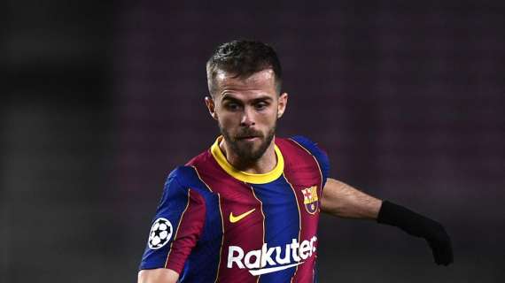 Pjanic: "Auguro a Totti di tornare alla Roma. Nessuno conosce i giallorossi meglio di lui"