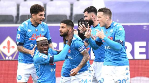 Il Napoli scaccia gli incubi e torna davanti alla Juventus! Fiorentina battuta 2-0