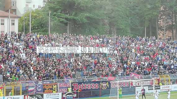 Avellino-Potenza, sarà senza tifosi ospiti. Ufficiale il divieto