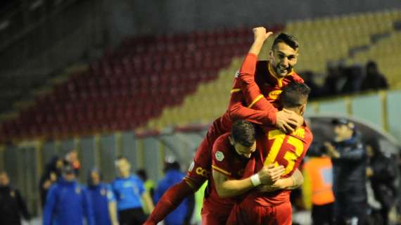 Lega Pro, recuperi: il Catanzaro vince a Castellammare (1-0), tutto aperto per il secondo posto
