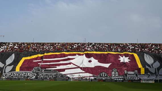 Invasione granata al San Nicola: attesi oltre 3mila tifosi della Salernitana