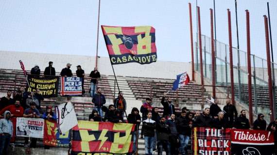Striscione a Caserta: "Bari e Salernitana, no alle squadre B"