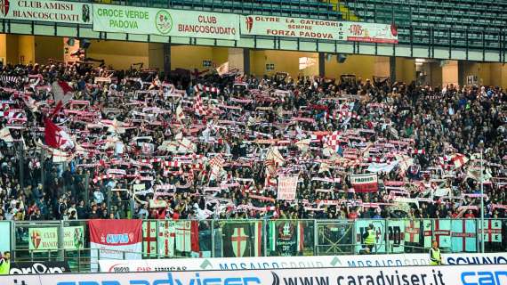 Padova, lettera aperta dei tifosi alla squadra: "Uniti si vince"