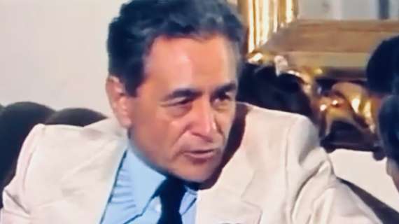 Ascoli, con la Spal calzettoni rossi per ricordare il presidente Costantino Rozzi