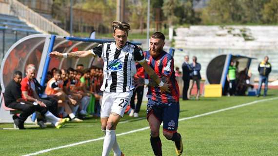 UFFICIALE - Avellino, arriva il centrocampista Santo D'Angelo