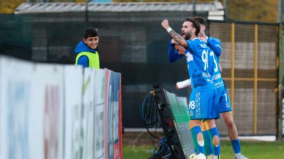 Monopoli-Crotone, Bruschi e Spina dal 1'. Le formazioni ufficiali