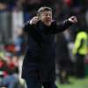 Infortunio muscolare per Mazzarri? Si arrabbia con i suoi e comincia a zoppicare durante Real Madrid-Napoli