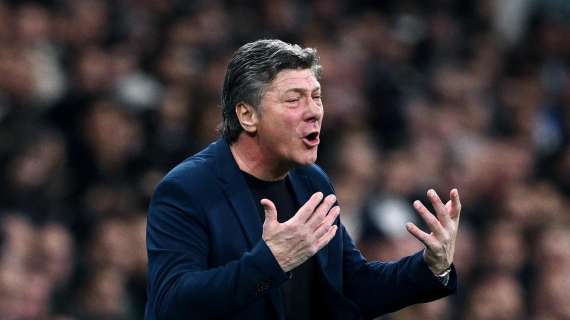Napoli, Mazzarri ieri in panchina con 38,5 di febbre