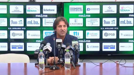 Avellino, Massimo Rastelli esprime la propria vicinanza al popolo di Ischia durante la conferenza stampa