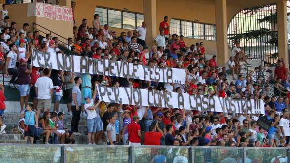 Domani la Casertana al Pinto con la Turris per il primo sorriso stagionale: ecco quanti tifosi corallini saranno presenti in curva nord