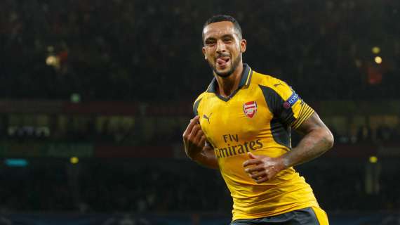 Walcott: "Alexander-Arnold al Real Madrid? Non è ancora a quel livello"