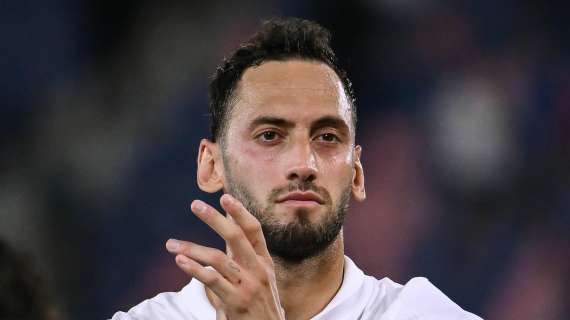 Turchia, Calhanoglu esalta Montella: "Sta lavorando molto bene, contenti di avere un allenatore così"