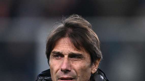 Conte in conferenza stampa: "Non convocati Kvaratskhelia e Politano"