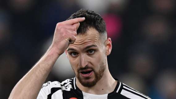 Emergenza difesa per la Juventus: dubbi su Veiga e Gatti