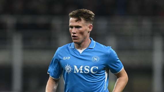 Napoli - in gruppo McTominay e Gilmour