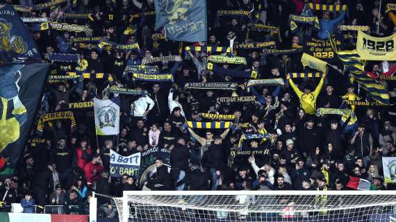 Frosinone-Juve Stabia, corteo dei tifosi canarini per raggiungere lo Stirpe